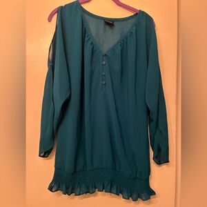 Sheer cold shoulder blouse by Nicole miller NWOT size M emerald green